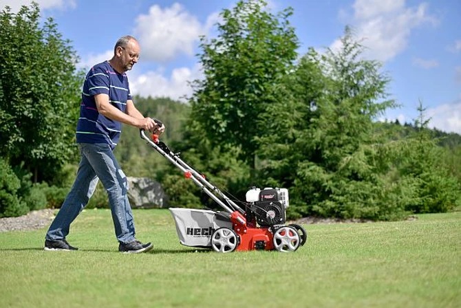 Which aerator scarifier to buy? Why Lawn Scarification is Important?