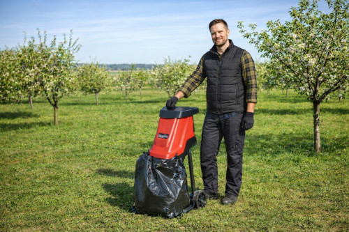 Jak dbać o noże w rębakach do gałęzi? Konserwacja, ostrzenie i najczęstsze błędy