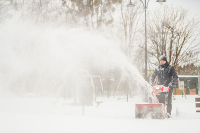 From Hand !!! CEDRUS SB71G-E SPRINIONAL SNOW CLEANER WITH SPRINKLER, SPRINKLER AND DRIVE 10KM ESTART WITH START - OFFICIAL DISTRIBUTOR - AUTHORIZED DEALER
