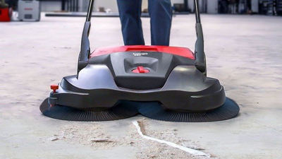 HAAGA 677 ZAMIATARKA ELEKTRYCZNA AKUMULATOROWA RĘCZNA PROWADZONA URZĄDZENIE SPRZĄTAJĄCE Z SYSTEMEM TURBO 77cm PREMIUM  AUTORYZOWANY DEALER HAAGA