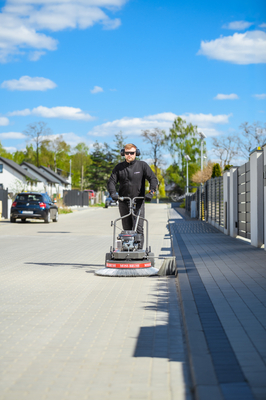 Weibang WBGC877LC Petrol Brush Sweeper for Pavement and Terrace WEIBANG Intrepid 87 MBP - EWIMAX - OFFICIAL DISTRIBUTOR - AUTHORIZED WEIBANG DEALER 