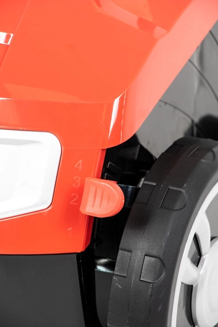 FAWORYT KCW1532 2in1 GREEN AREATOR 2in1 AERATOR + 2 ROLLERS 1500W / 32cm