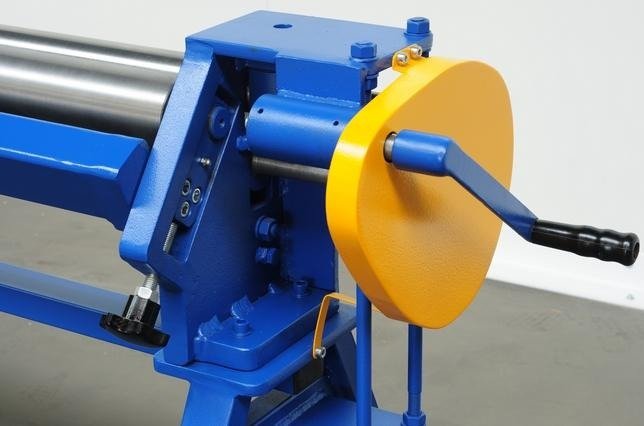 MAAD ZW-2000/0.6 ROLLING MACHINE SHEET METAL ROLLING MACHINE MAAD ZW-2000/0.6mm