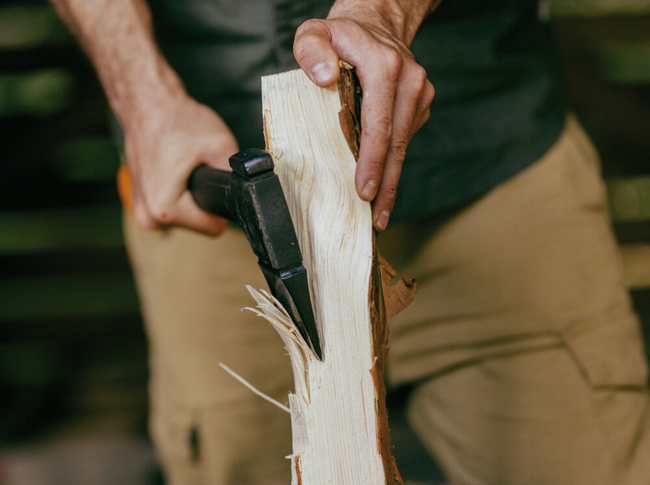 FISKARS X18 UNIVERSAL WOOD SPLITING SIXER Fiskars X18 S 1069103 - OFFICIAL DISTRIBUTOR - AUTHORIZED DEALER FISKARS