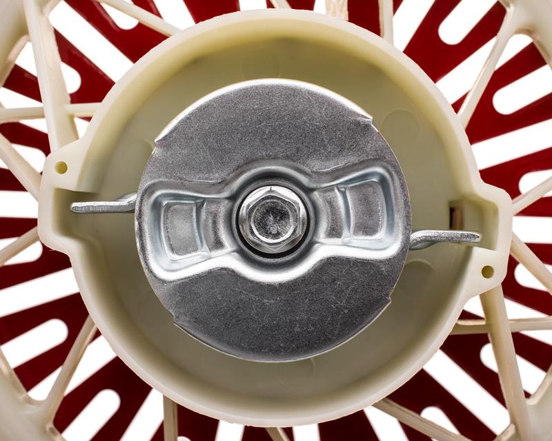 Rozrusznik 188 T1 NZ560 – metalowe zabieraki, zbliżenie