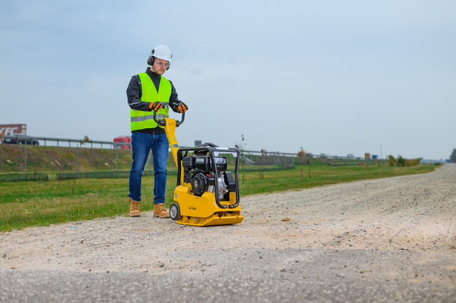 CEDRUS ZG04 160 KG DIESEL SOIL COMPACTOR WITH HYDRAULIC REVERSE TWO-WAY FORWARD-REVERSE PLATE COMPACTOR 6.9 KM + TRANSPORT WHEELS - AUTHORIZED CEDRUS DEALER