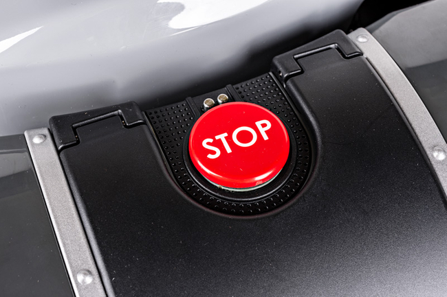 WIPER TREKKER XL S ULTRA PREMIUM AUTOMATIC MOWING ROBOT 6000m2 - OFFICIAL DISTRIBUTOR - AUTHORIZED DEALER WIPER