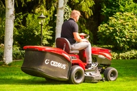 CEDRUS C-TRAC 102HC TRAKTOREK OGRODOWY DO TRAWY Z TYLNYM WYRZUTEM KOSIARKA SAMOJEZDNA SPALINOWA DO TRAWY HYDROSTAT 102cm 2 CYLINDRY C-TRAC-102HC EWIMAX OFICJALNY DYSTRYBUTOR - AUTORYZOWANY DEALER CEDRUS