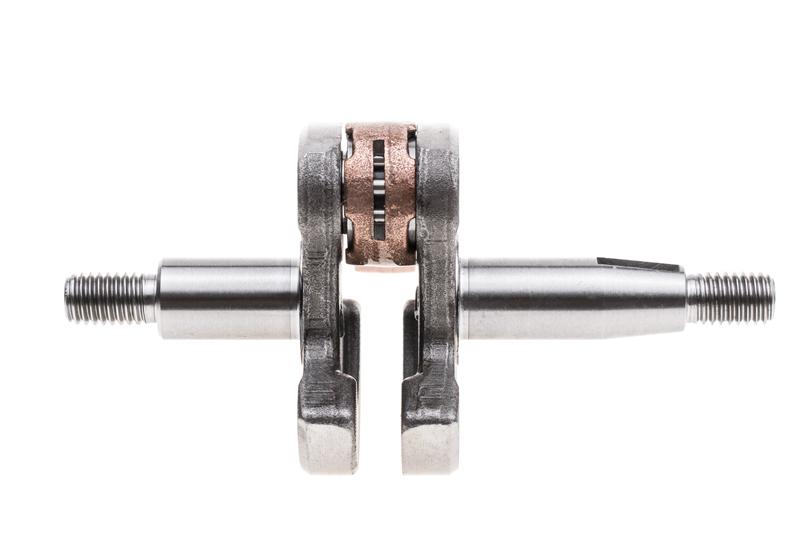 Wał korbowy Cedrus z korbowodem wykaszarka CED305 020049 zbliżenie