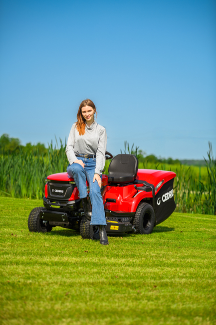CEDRUS C-TRAC 92HC Rear-Dump Self-Propelled Lawn Mower with 92cm HYDROSTAT RECYCLING VELOPMENTS C-TRAC-92HC EWIMAX OFFICIAL DISTRIBUTOR - AUTHORIZED DEALER CEDRUS