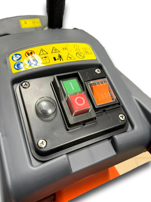 OLEO-MAC OM-LINE ELS 2800 ELEKTRICKÝ STŘÍHACÍ STROJ S KŘÍDLOVÝMI KŘÍDLY 2800W / 45mm OO-OTHELS2800 - OFICIÁLNÍ DISTRIBUTOR - AUTORIZOVANÝ PRODEJCE OLEO-MAC