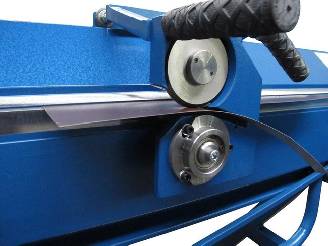 MAAD NK-0.8 ROLLER SHEAR SHEET METAL GUILLOTINE FOR MAAD BENDING MACHINE