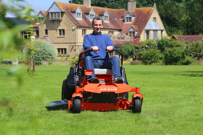 ARIENS IKON XD 42" ZERO TRAKER ZERO TURN 107cm KAWASAKI 21HP PREMIUM V-TWIN two cylinder lawn mower 915340 - OFFICIAL DISTRIBUTOR - AUTHORIZED DEALER ARIENS