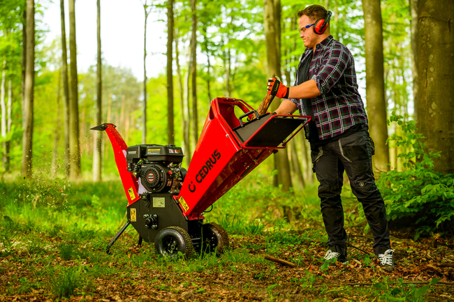 Cedrus RB02 spalovací drtič REBAK na větve 10 cm ! CEDRUS RB 02 CEDRB02 - EWIMAX - OFICIÁLNÍ DISTRIBUTOR - AUTORIZOVANÝ PRODEJCE CEDRUSU