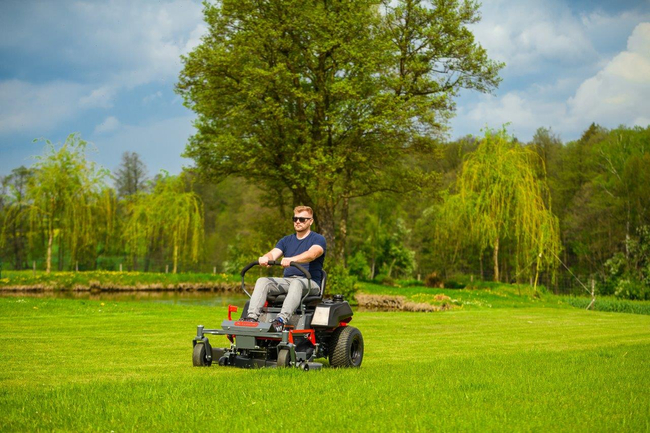 CEDRUS C-TRAC Z107 42 ZERO-TRACK ZAHRADNÍ SEKAČKA ZERO TURN 107cm 24 HP LONCIN LC2P77F V-TWIN dvouválcová sekačka - OFICIÁLNÍ DISTRIBUTOR - AUTORIZOVANÝ PRODEJCE