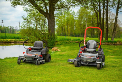 Cedrus C-TRAC Z132 traktorek ogrodowy kosiarka samojezdna Zero Turn 132 cm 27 KM Loncin