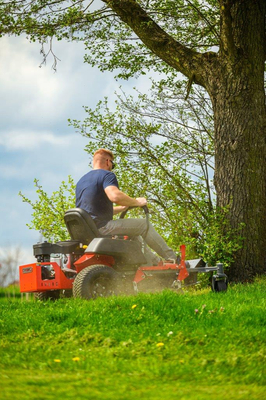 CEDRUS C-TRAC Z107 42 ZERO-TRACK ZAHRADNÍ SEKAČKA ZERO TURN 107cm 24 HP LONCIN LC2P77F V-TWIN dvouválcová sekačka - OFICIÁLNÍ DISTRIBUTOR - AUTORIZOVANÝ PRODEJCE