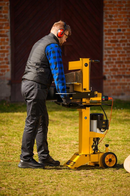 CEDRUS LS06 HYDRAULIC ELECTRIC WOOD SPLITTER CEDRUS LS06V VERTICAL CHIPPER PRESSURE 7 TON CEDLS06V - EWIMAX - OFFICIAL DISTRIBUTOR - AUTHORIZED CEDRUS DEALER