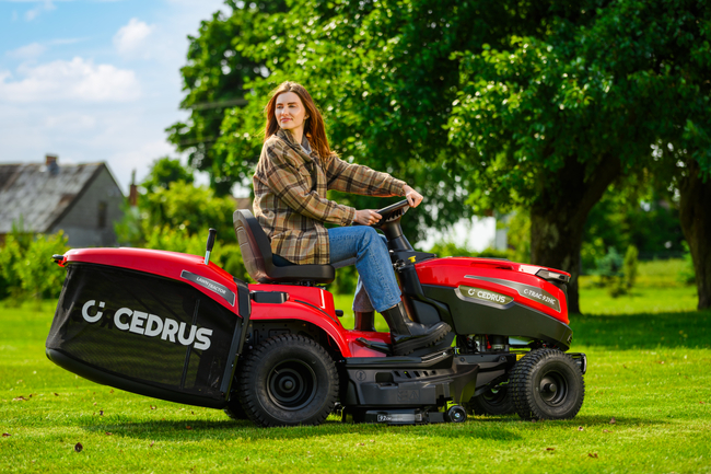 CEDRUS C-TRAC 92HC Rear-Dump Self-Propelled Lawn Mower with 92cm HYDROSTAT RECYCLING VELOPMENTS C-TRAC-92HC EWIMAX OFFICIAL DISTRIBUTOR - AUTHORIZED DEALER CEDRUS