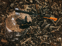 FISKARS X25 SIEKIERA ROZŁUPUJĄCA DO DREWNA Fiskars X25 XL 1015643 - OFICJALNY DYSTRYBUTOR - AUTORYZOWANY DEALER FISKARS