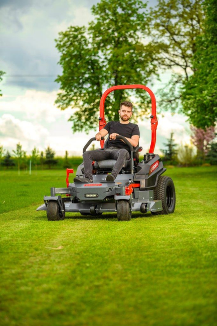 TRAKTOREK CEDRUS C-TRAC Z132 52 ZERO-SKRĘT TRAKTOREK OGRODOWY KOSIARKA SAMOJEZDNA SPALINOWA DO TRAWY ZERO TURN 132cm 27KM LONCIN LC2P82F V-TWIN dwa cylindry C-TRAC-Z132 - OFICJALNY DYSTRYBUTOR - AUTORYZOWANY DEALER CEDRUS Close