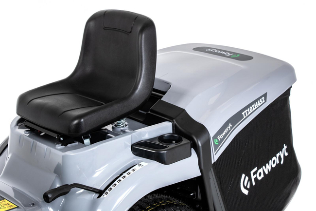 FAWORYT TT102H452 Sekačka na trávu se zadním výhozem HYDROSTAT 102 cm