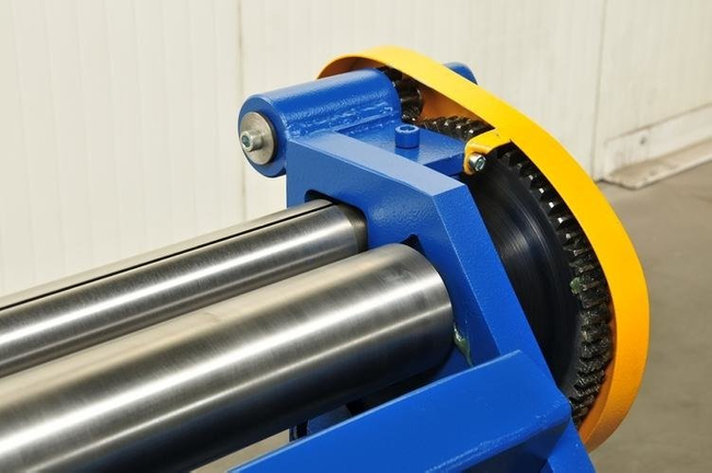 MAAD ZW-1300/1.5 SHEET METAL ROLLING MACHINE MAAD ZW-1300 /1.5mm