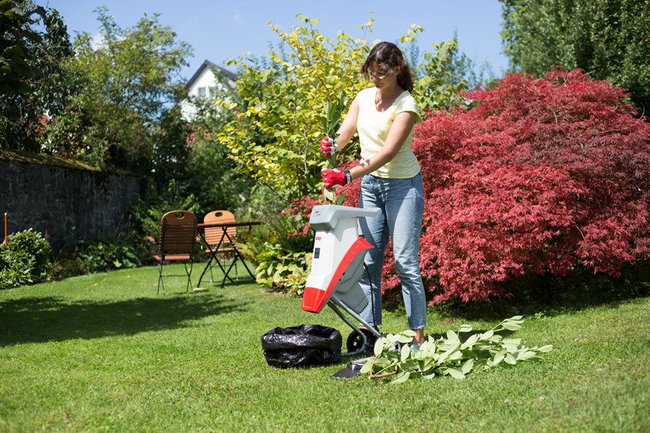 IKRA IMH 2500 ROZDRABNIACZ ELEKTRYCZNY ZĘBATKOWY NOŻOWY RĘBAK DO GAŁĘZI 2500W + TORBA PREMIUM EWIMAX - OFICJALNY DYSTRYBUTOR - AUTORYZOWANY DEALER IKRA