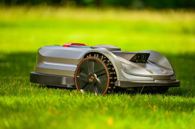 SUNSEEKER X7 PLUS ELITE RTK Robot Koszący Kosiarka Automatyczna Do Trawy CEDRUS C-MOW X7 PLUS 6000m2 Bez Kablowy / Bez Przewodowy - OFICJALNY DYSTRYBUTOR - AUTORYZOWANY DEALER CEDRUS