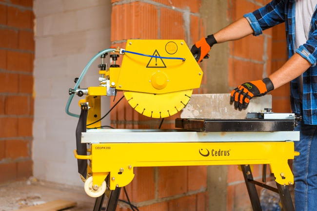 CEDRUS PK350 STAVEBNÍ PILA NA ŘEZÁNÍ DLAŽBY Cihly Cihly Beton Kámen 350mm - EWIMAX - OFICIÁLNÍ DISTRIBUTOR - AUTORIZOVANÝ PRODEJCE CEDRUS