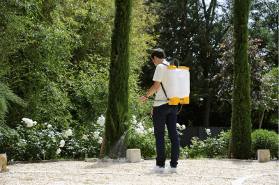 HOZELOCK PULSAR PLUS COMFORT BATOHOVÝ POSTŘIKOVAČ OO-HOZ4716B