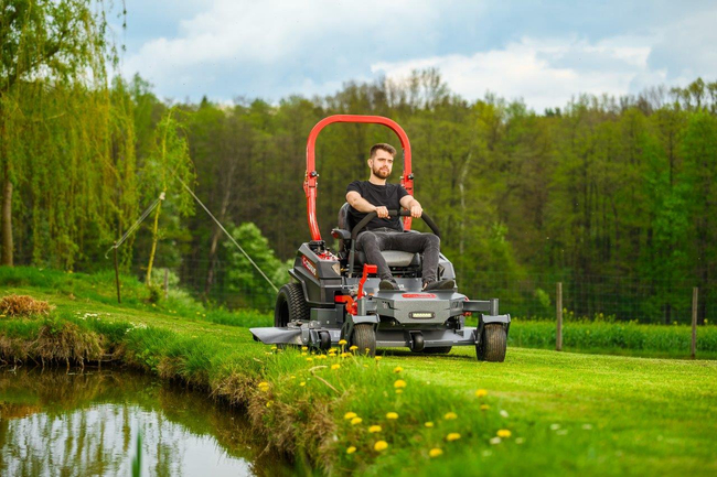 TRAKTOREK CEDRUS C-TRAC Z132 52 ZERO-SKRĘT TRAKTOREK OGRODOWY KOSIARKA SAMOJEZDNA SPALINOWA DO TRAWY ZERO TURN 132cm 27KM LONCIN LC2P82F V-TWIN dwa cylindry C-TRAC-Z132 - OFICJALNY DYSTRYBUTOR - AUTORYZOWANY DEALER CEDRUS Close