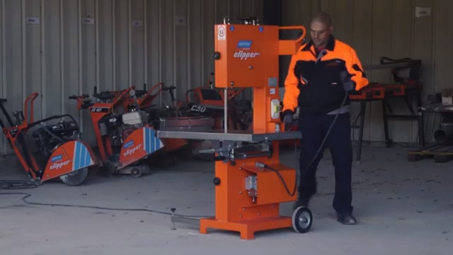 NORTON CLIPPER CB311 PIŁA PILARKA PRZECINARKA TAŚMOWA MURARSKA STOŁOWA STOLIKOWA DO PUSTAKÓW BLOCZKÓW BUDOWLANA 1.5KW 230V - OFICJALNY DYSTRYBUTOR - AUTORYZOWANY DEALER NORTON CLIPPER