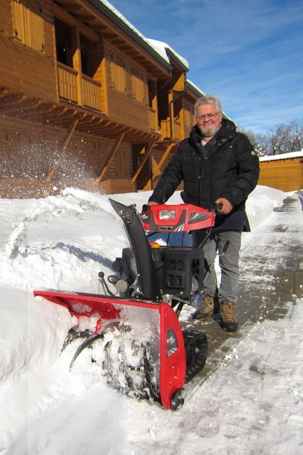 OLEO-MAC ARTIK 62 ELD LED ODŚNIEŻARKA SPALINOWA PŁUG DO ŚNIEGU ŚNIEŻNY ODŚNIEŻARKI WIRNIKOWA DWUSTOPNIOWA 8.5 KM + ROZRUSZNIK ESTART - OFICJALNY DYSTRYBUTOR -AUTORYZOWANY DEALER OLEO-MAC