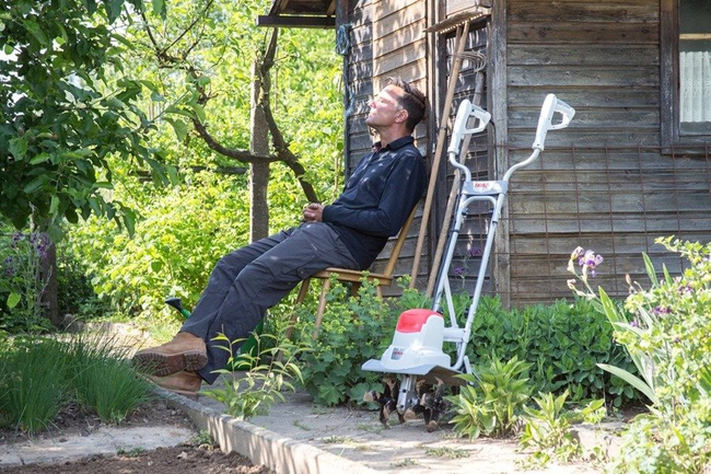 IKRA IEM 800S GLEBOGRYZARKA ELEKTRYCZNA OGRODOWA KULTYWATOR 800W / 28 cm PREMIUM EWIMAX - OFICJALNY DYSTRYBUTOR - AUTORYZOWANY DEALER IKRA