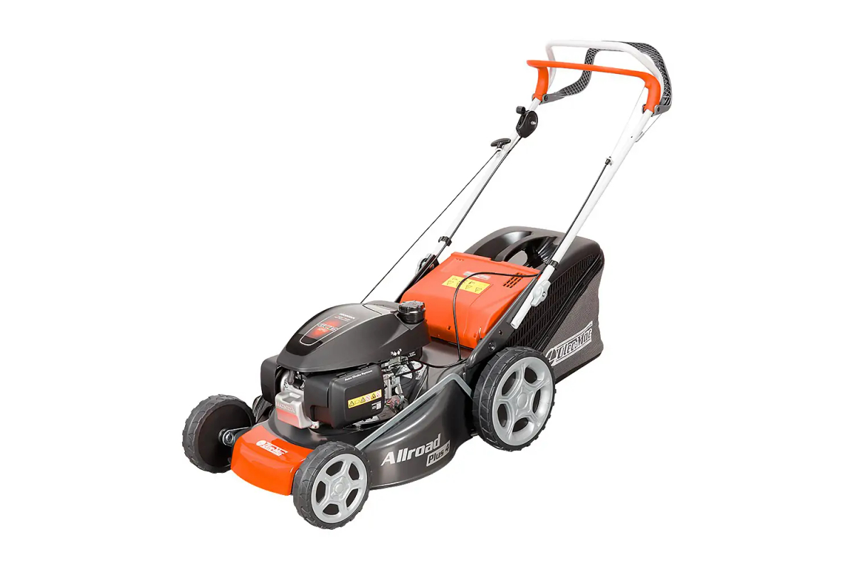 Kosiarka Oleo-Mac GV 48 THX ALLROAD4 widok z boku