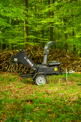 Cedrus R13 Rozdrabniacz Spalinowy Rębak Komunalny 24 KM do gałęzi 13cm z Homologacją Drogową