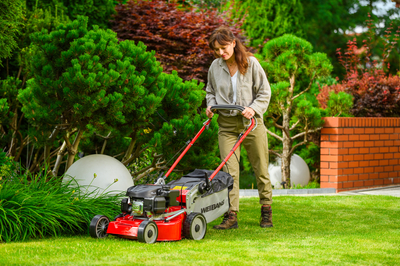 WEIBANG WB455SC 3W1 MOTORIZED VERTICAL MOWER 3.5 HP / 45cm - OFFICIAL DISTRIBUTOR - AUTHORIZED WEIBANG DEALER