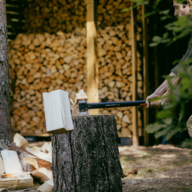 FISKARS X28 DŘEVOŠTÍPACÍ PENKER Fiskars X28 XXL 1069107 - OFICIÁLNÍ DISTRIBUTOR - AUTORIZOVANÝ PRODEJCE FISKARS