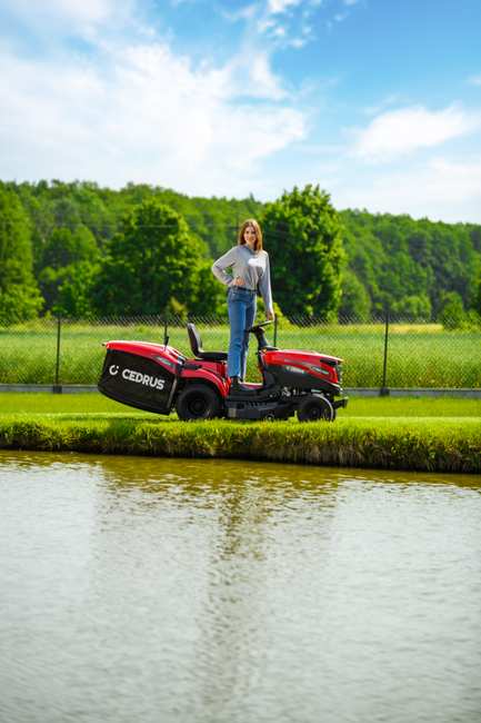 CEDRUS C-TRAC 92HC Rear-Dump Self-Propelled Lawn Mower with 92cm HYDROSTAT RECYCLING VELOPMENTS C-TRAC-92HC EWIMAX OFFICIAL DISTRIBUTOR - AUTHORIZED DEALER CEDRUS