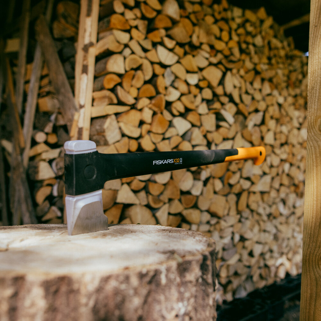 FISKARS X32 Lumber Splitting Axe Fiskars X32 XXXL 1069108 - OFFICIAL DISTRIBUTOR - AUTHORIZED DEALER FISKARS