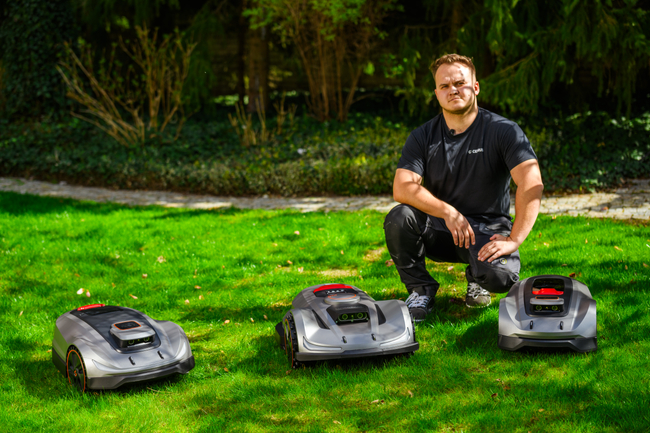 SUNSEEKER X5 ELITE RTK ROBOT KOSZĄCY KOSIARKA AUTOMATYCZNA DO TRAWY CEDRUS C-MOW X5 2000m2 BEZ KABLOWY / BEZ PRZEWODOWY - OFICJALNY DYSTRYBUTOR - AUTORYZOWANY DEALER CEDRUS