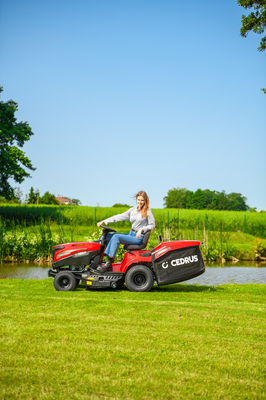CEDRUS C-TRAC 92HC Rear-Dump Self-Propelled Lawn Mower with 92cm HYDROSTAT RECYCLING VELOPMENTS C-TRAC-92HC EWIMAX OFFICIAL DISTRIBUTOR - AUTHORIZED DEALER CEDRUS