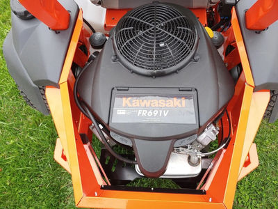 ARIENS APEX 52" ZERO TRAKER ZERO TURN 132cm KAWASAKI 23 hp PREMIUM V-TWIN two cylinder lawn tractor 991315 - OFFICIAL DISTRIBUTOR - AUTHORIZED DEALER ARIENS