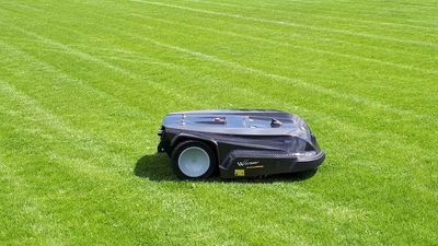 WIPER YARD 2000S PREMIUM AUTOMATIC MOWING ROBOT 20000m2 - OFFICIAL DISTRIBUTOR - AUTHORIZED DEALER WIPER