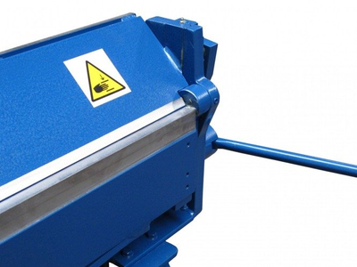 MAAD ZG-3000 /0.7mm sheet metal bending and cutting machine