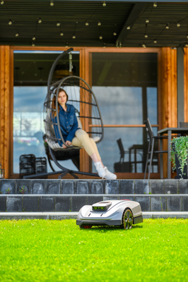 Sunseeker X5 Elite RTK Robot Koszący Kosiarka Automatyczna C-MOW X5 2000 m2 Bezprzewodowy