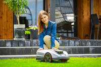 Sunseeker X5 Elite RTK Robot Koszący Kosiarka Automatyczna C-MOW X5 2000 m2 Bezprzewodowy