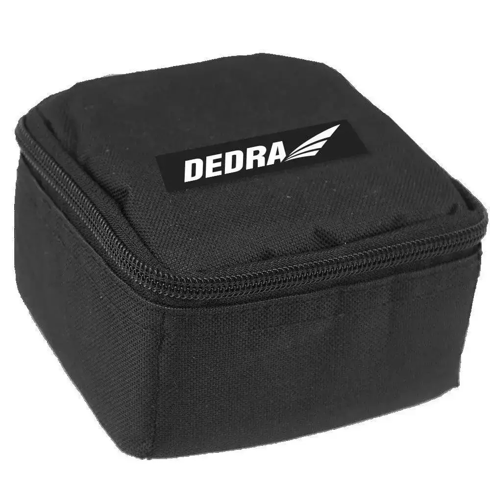 DEDRA MC0906 - praktyczne akcesoria w zestawie