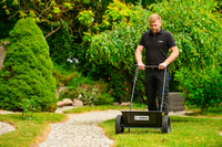 CEDRUS SP31516 Zahradní secí stroj 27kg / 60cm